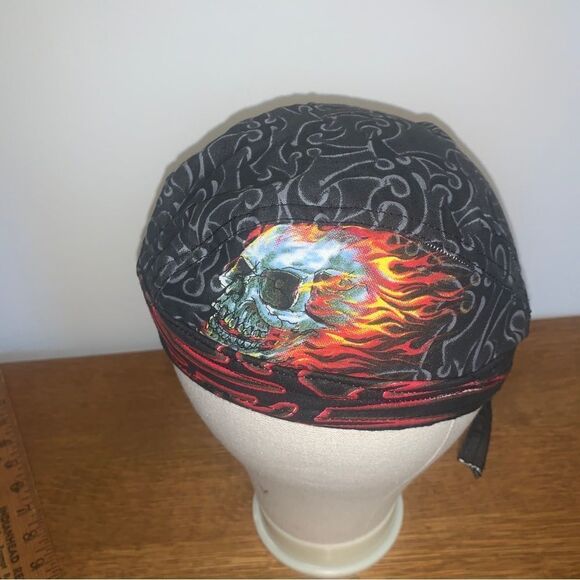 Cotton / Mesh Lined Flaming Skull Premium Skull Cap Do Rag Biker Headwear - Picture 1 of 6